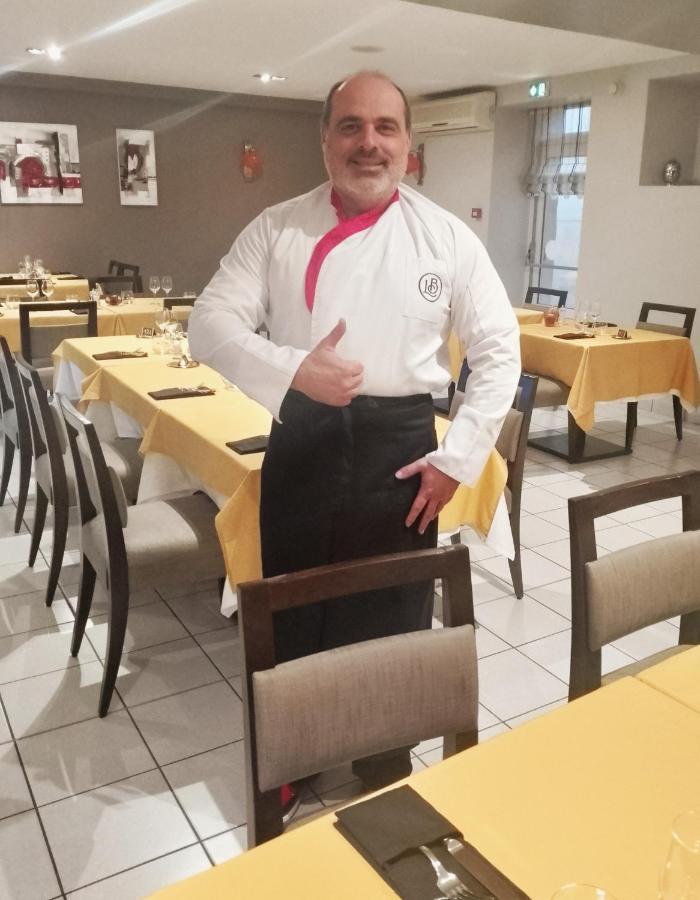Logis Hotel Bellevue Bessines-sur-Gartempe Luaran gambar